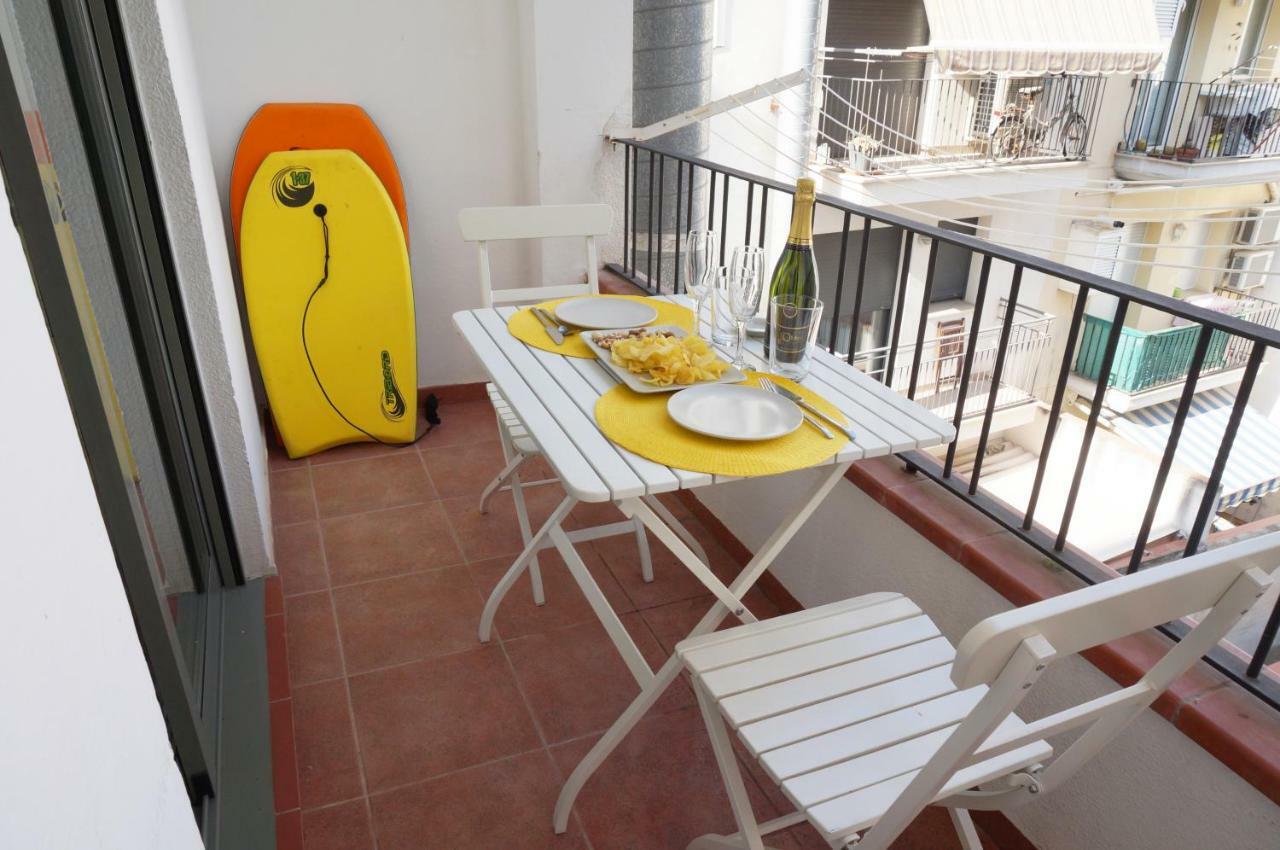 Happy Holiday Beach Home Sitges Dış mekan fotoğraf